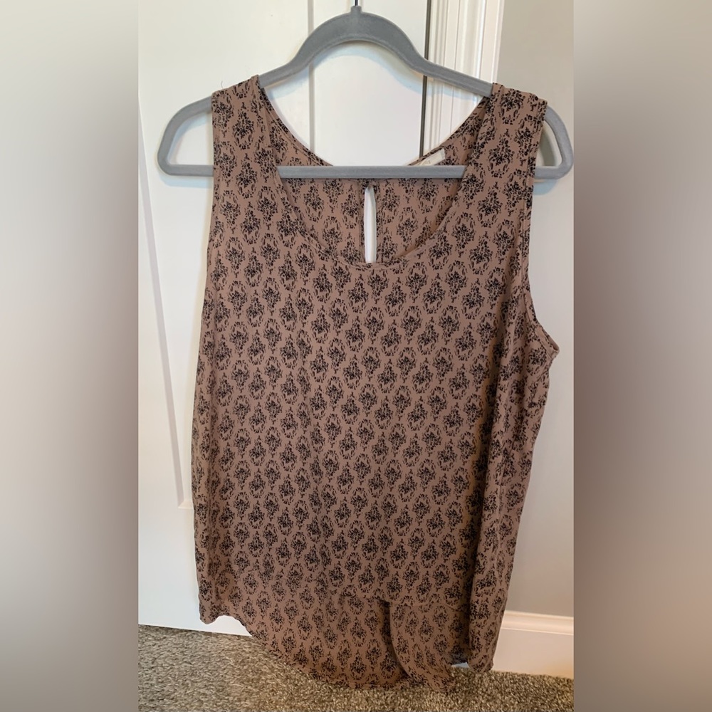 Flowy tank 🖤